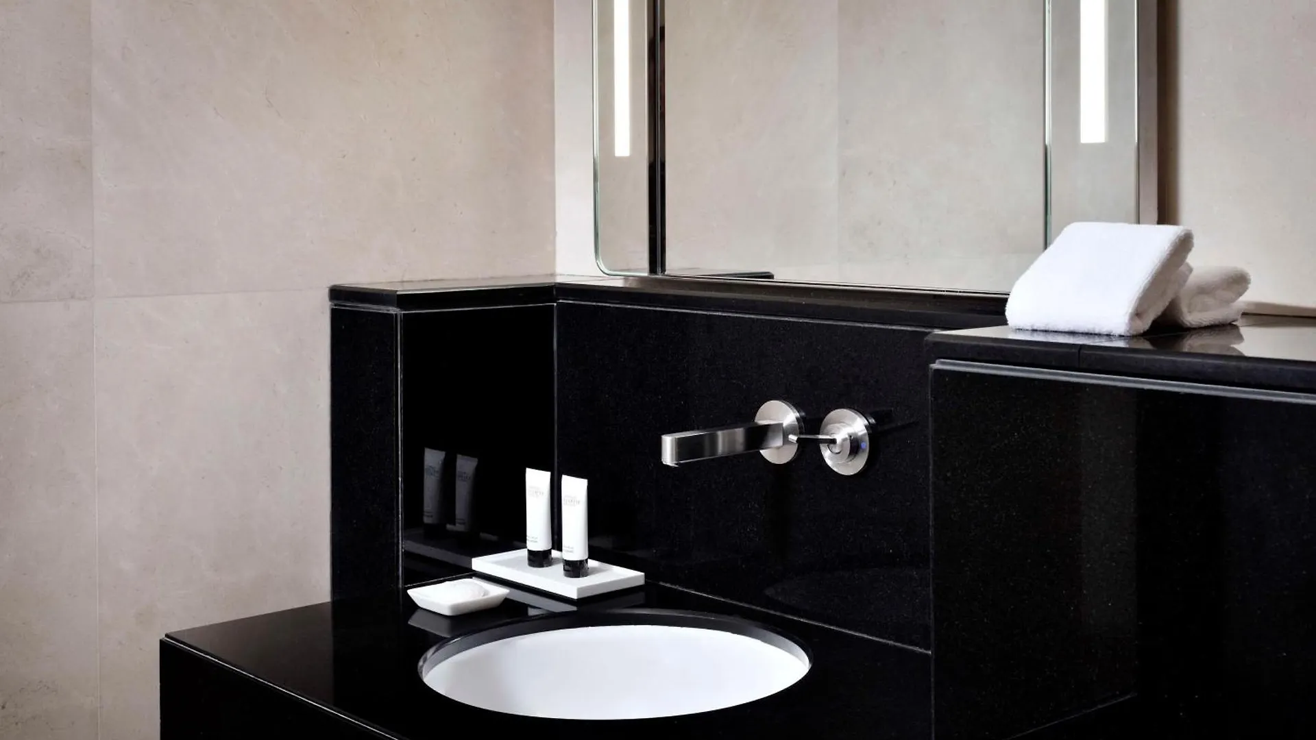 Kempinski Central Avenue Dubai 5*,  Verenigde Arabische Emiraten